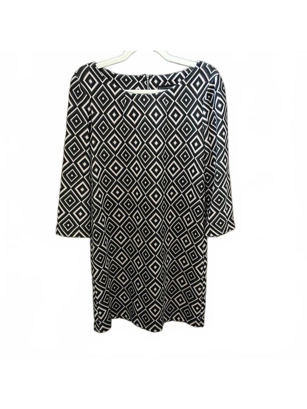 Grace Elements Black and Pink Geometric Pattern Top Size 8